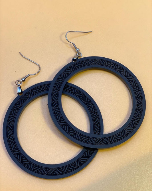 Hoop Earring with Lauhala Motif